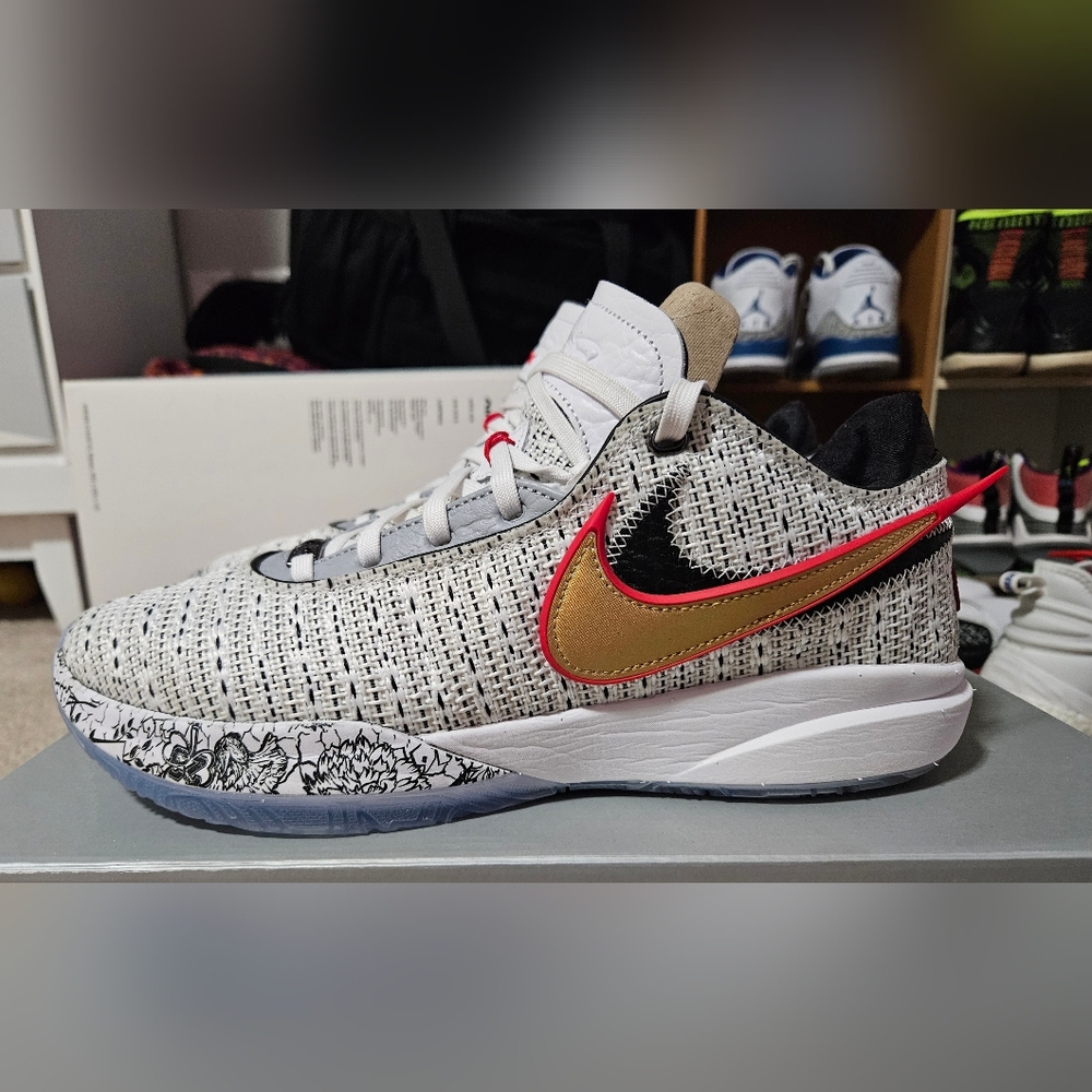 SOLD - Lebron 20 "The Debut" - US Men's Size 10 - Price negotiable.